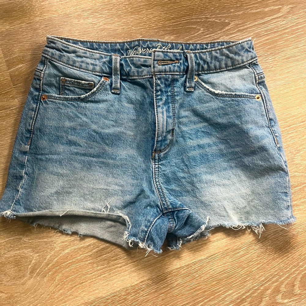 Light wash Jean shorts